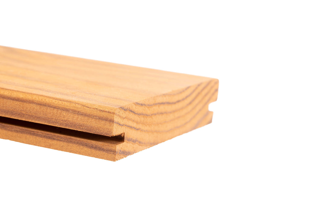 Deck de Pinho Silvestre Termo Modificado 26X135X800-2400mm, Preço ao m2