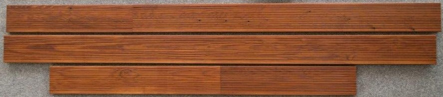 Deck de Pinho Silvestre TMI  26X135X800-2400mm, Standard, Ranhurado, Fixação Semi-oculta, Preço ao m2