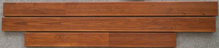 Deck de Pinho Silvestre TMI  26X135X800-2400mm, Standard, Ranhurado, Fixação Semi-oculta, Preço ao m2