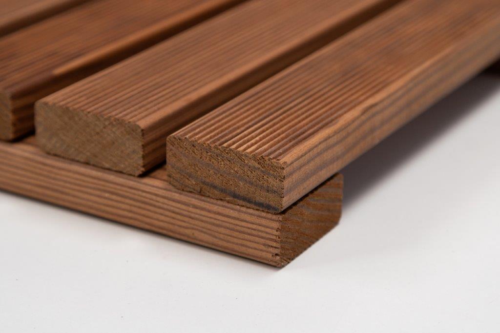 Deck Madeira Pinho Modular  Thermo 500X500(46)mm, Exclusive/Special, Base Madeira, Preço à Unidade