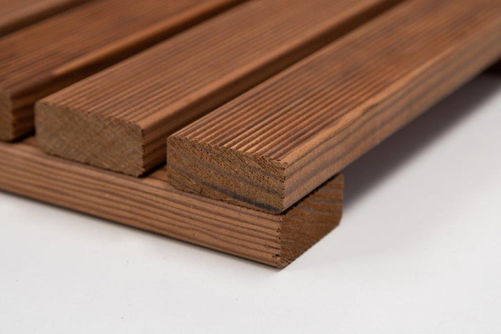 Deck Madeira Pinho Modular  Thermo 500X500(46)mm, Exclusive/Special, Base Madeira, Preço à Unidade